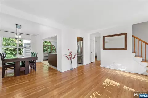 16-03 Radburn Rd, Fair Lawn, NJ 07410