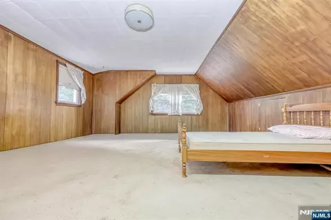 Bedroom - 105 Arnot Pl, Paramus, NJ 07652 photo 3 of 3
