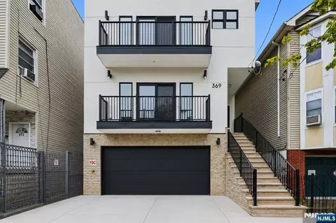 369 6th Ave, Newark, NJ 07107