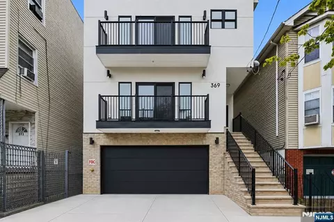 369 6th Ave, Newark, NJ 07107