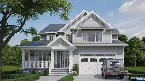 203 Pascack Rd, Park Ridge, NJ 07656