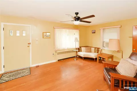 151 Hickory Ave, Bergenfield, NJ 07621