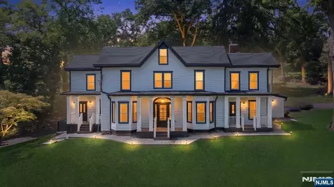 231 Wierimus Rd, Hillsdale, NJ 07642