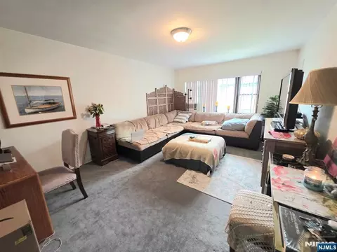 2165 N Central Rd # D, Fort Lee, NJ 07024