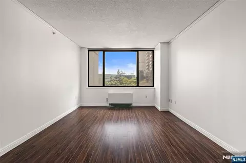 45 River Dr #415, Jersey City, NJ 07310