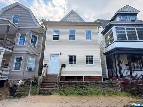 538 Norwood St, East Orange, NJ 07018