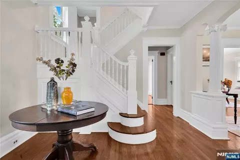25 Orange Heights Ave, West Orange, NJ 07052