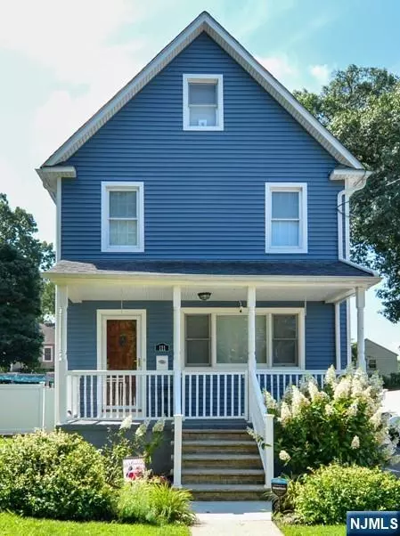 111 Cresskill Ave, Dumont, NJ 07628