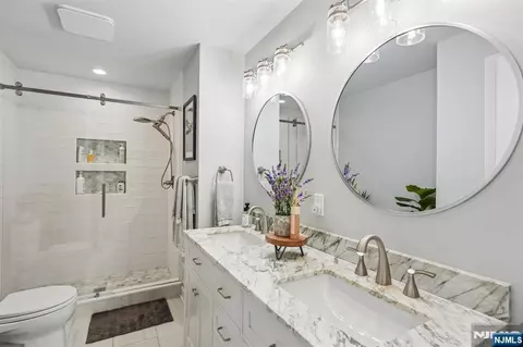 Bath - 24 Lawrence Rd, Wayne, NJ 07470 photo 1 of 3