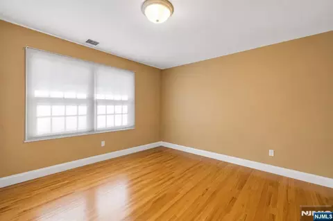 683 Victoria Ave, Paramus, NJ 07652 photo 31