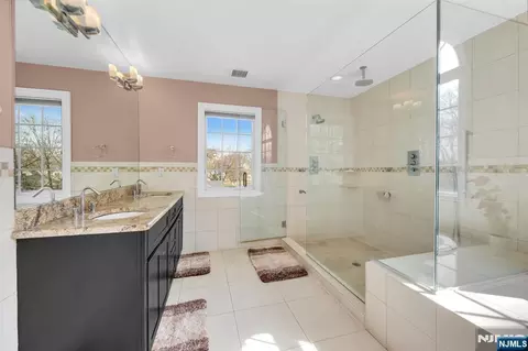 683 Victoria Ave, Paramus, NJ 07652 photo 25