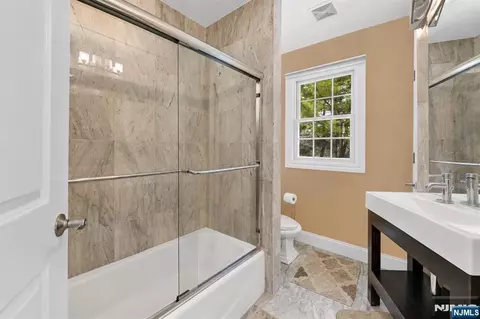683 Victoria Ave, Paramus, NJ 07652 photo 34