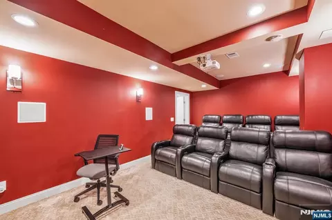 683 Victoria Ave, Paramus, NJ 07652 photo 40