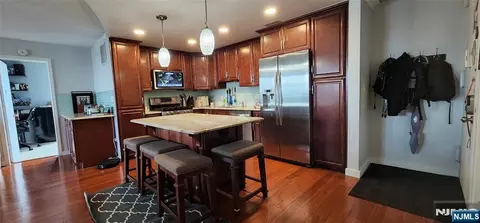 555 North Ave #11E, Fort Lee, NJ 07024