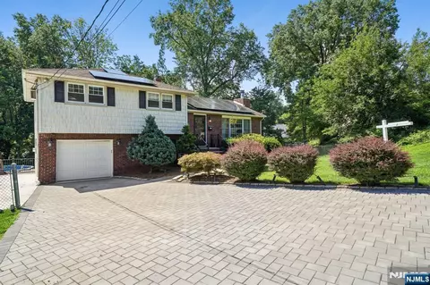 38 Serafin Pl, Glen Rock, NJ 07452