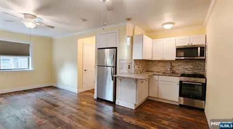 3021 Edwin #2J, Fort Lee, NJ 07024
