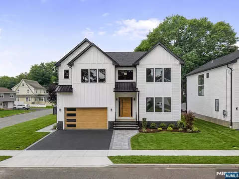 167 Palisades, Emerson, NJ 07630
