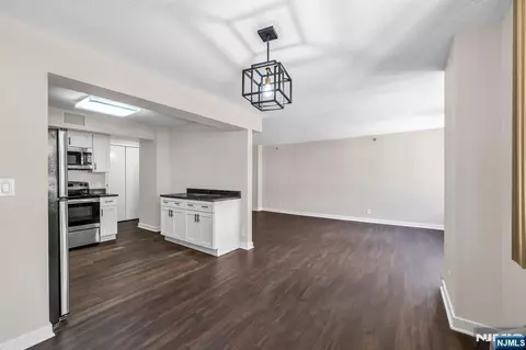 Living - 316 Prospect Ave #12C, Hackensack, NJ 07601 photo 1 of 8