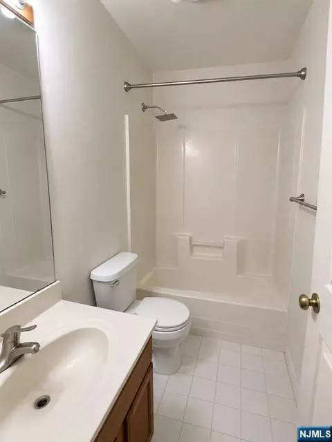 Bath - 39 Union St #201, Hackensack, NJ 07601 photo 2 of 3