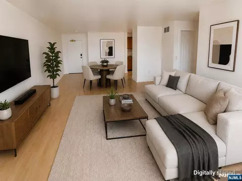 Living - 39 Union St #201, Hackensack, NJ 07601 photo 2 of 6