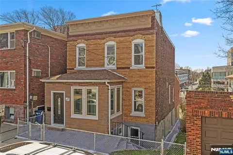 244 Lincoln Ave, Cliffside Park, NJ 07010