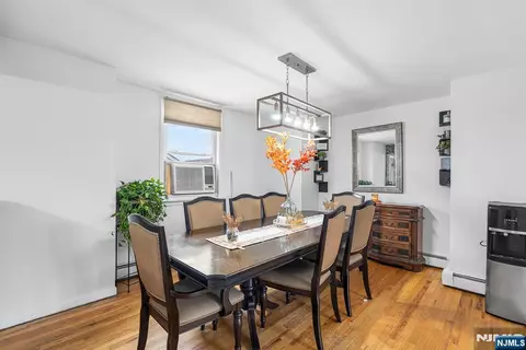 Dining - 656 Devon St, Kearny, NJ 07032 photo 1 of 2