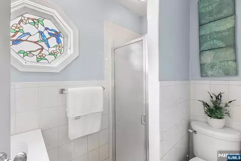 Bath - 656 Devon St, Kearny, NJ 07032 photo 1 of 2