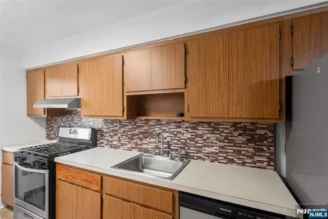 Kitchen - 208 Anderson #NF3, Hackensack, NJ 07601 photo 1 of 2