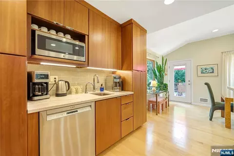 Kitchen - 152 Coles Ave, Hackensack, NJ 07601 photo 4 of 4
