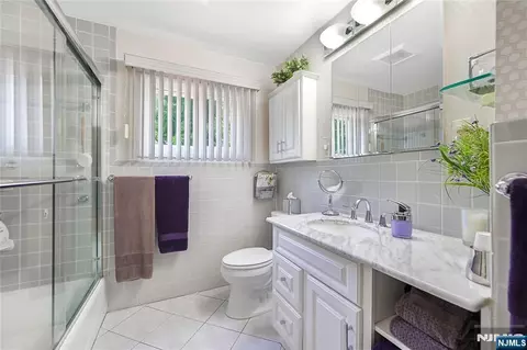 Bath - 152 Coles Ave, Hackensack, NJ 07601 photo 1 of 2