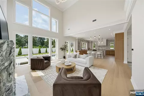 Living - 92 Oliver Rd, Paramus, NJ 07652 photo 5 of 6