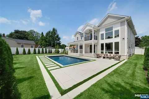 Other - 92 Oliver Rd, Paramus, NJ 07652 photo 14 of 15