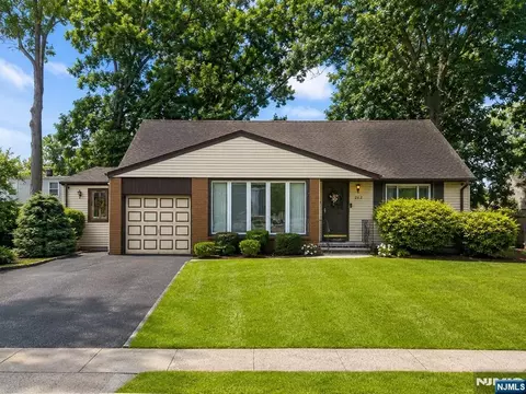 262 Greve Dr, New Milford, NJ 07646