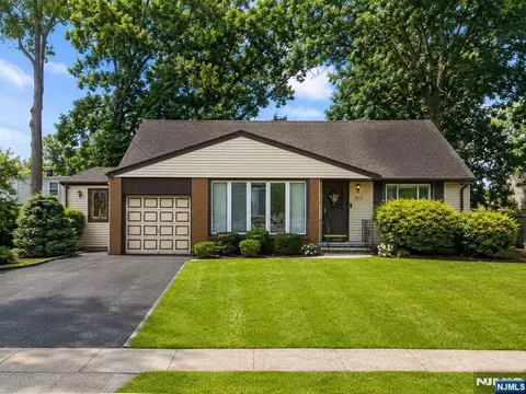 262 Greve Dr, New Milford, NJ 07646