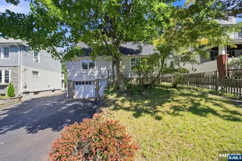 53 Payne Ave, Midland Park, NJ 07432