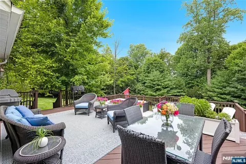 Exterior - 68 Eagle Rim Rd, Saddle River, NJ 07458 photo 2 of 6
