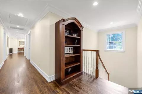 Entry Way - 68 Eagle Rim Rd, Saddle River, NJ 07458 photo 6 of 7