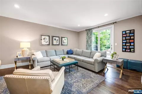 Living - 68 Eagle Rim Rd, Saddle River, NJ 07458 photo 4 of 4