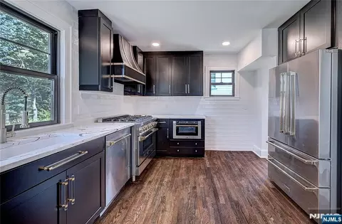 35 Sheridan Ave, West Orange, NJ 07052