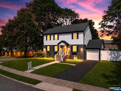 2-07 37th St, Fair Lawn, NJ 07410
