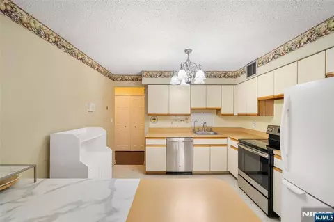 Kitchen - 326 Prospect Ave #8J, Hackensack, NJ 07601 photo 1 of 3