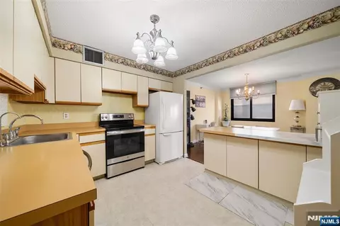 Kitchen - 326 Prospect Ave #8J, Hackensack, NJ 07601 photo 2 of 3