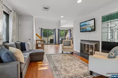 37 Cerone Ct, West Orange, NJ 07052