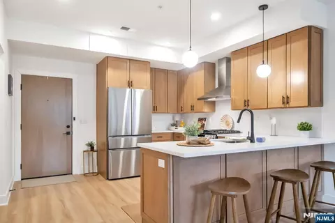 20 Encampment Ct #104, Montville Township, NJ 07045