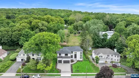 61 Mac Arthur Ave, Closter, NJ 07624