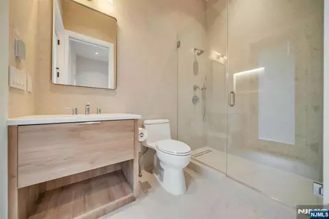 Bath - 61 Mac Arthur Ave, Closter, NJ 07624 photo 2 of 6