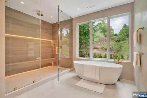 Bath - 61 Mac Arthur Ave, Closter, NJ 07624 photo 3 of 6