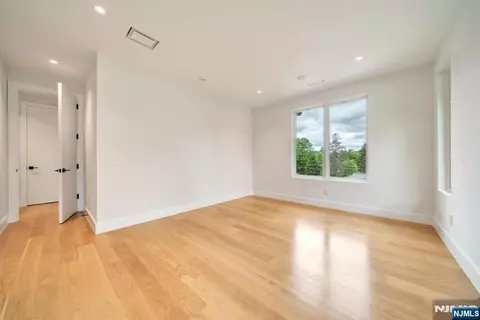 Bedroom - 61 Mac Arthur Ave, Closter, NJ 07624 photo 3 of 5