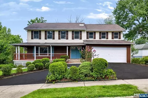 156 River Rd, New Milford, NJ 07646