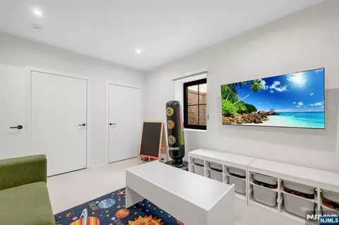 Other - 336 Lockwood Dr, Paramus, NJ 07652 photo 14 of 14